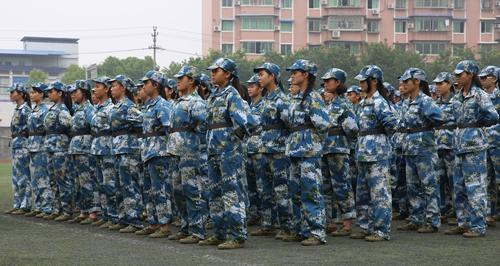 重慶長壽衛(wèi)生學(xué)校2018年報(bào)名條件、招生對象