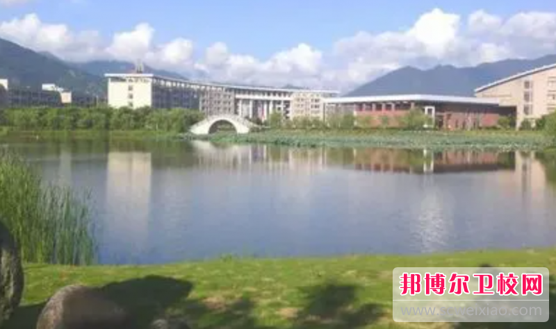 2023福建醫(yī)科大學(xué)有哪些專(zhuān)業(yè) 福建醫(yī)科大學(xué)開(kāi)設(shè)的專(zhuān)業(yè)一覽表