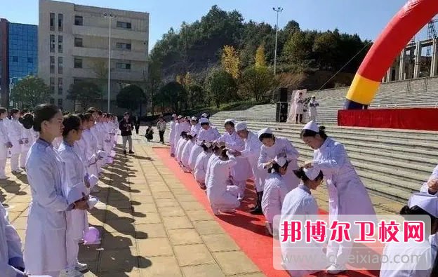 貴州2023年女生上什么護理學校好